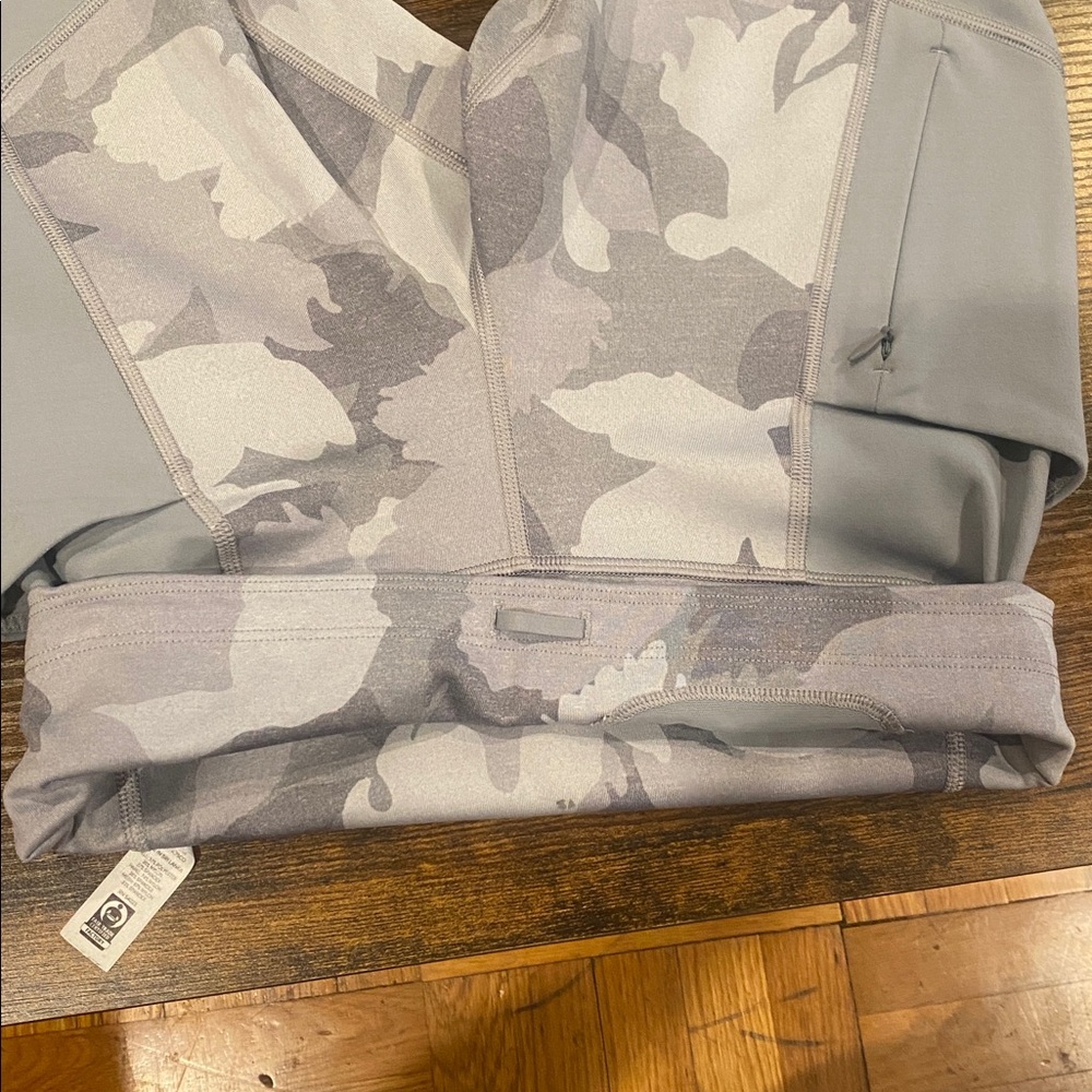 Athleta leggings - Picture 7 of 9